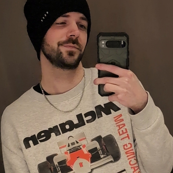 Meet your Posher, Raymond - Picture 1 of 4